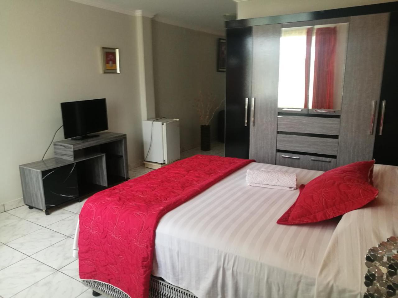 Dorado Hotel Cobija Esterno foto