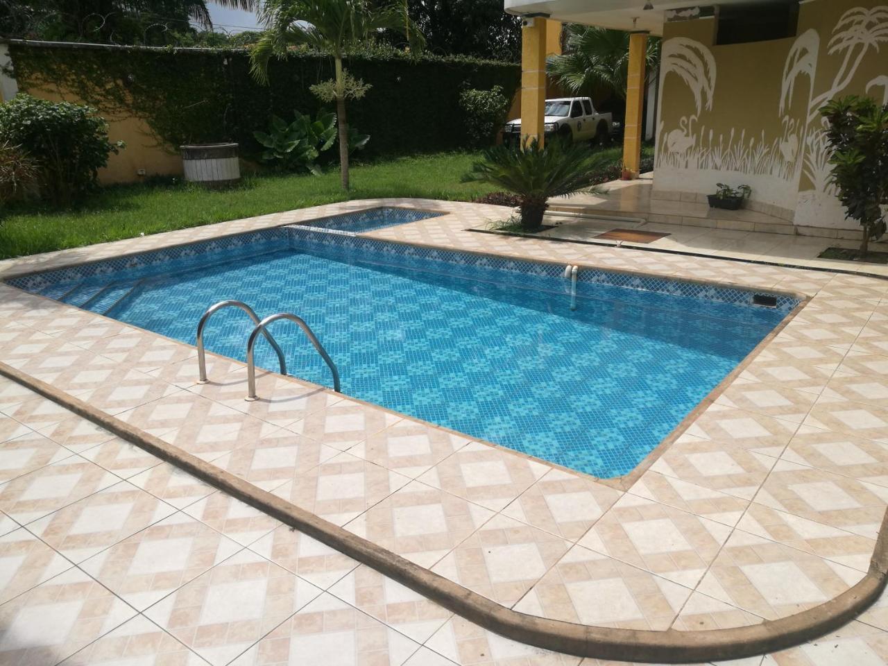 Dorado Hotel Cobija Esterno foto
